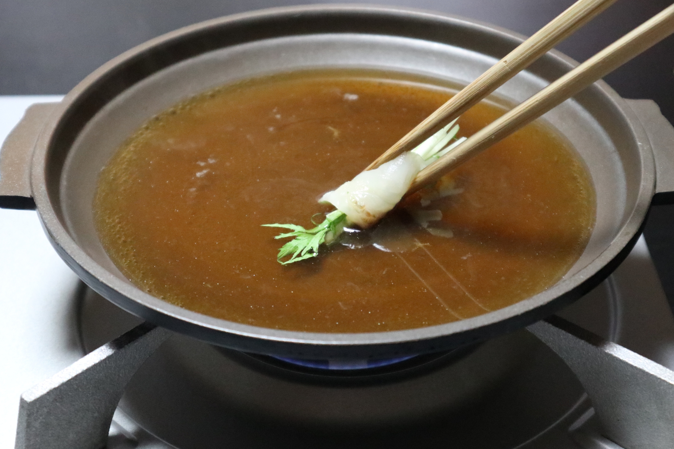 出汁つゆで食べる　のどぐろしゃぶしゃぶ